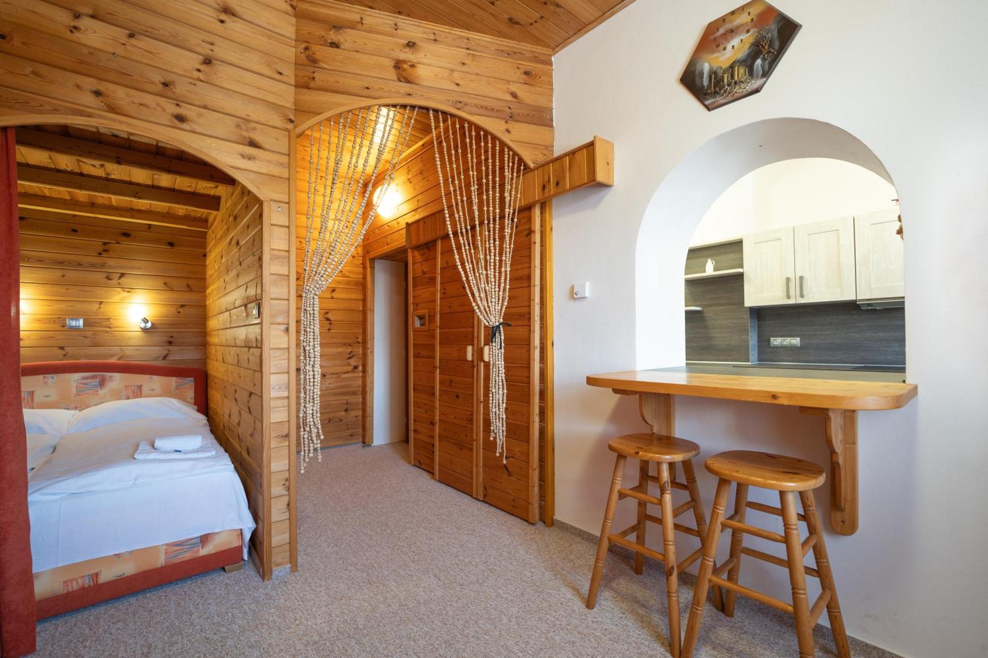 Ea Horsky Hotel Hajenka Модрава Экстерьер фото